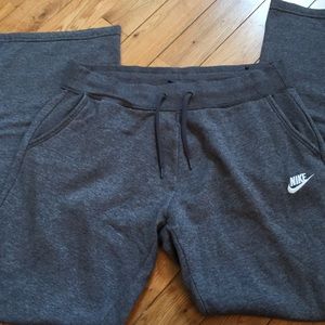 Nike Pants - Women’s Nike Sweatpants Nike Pants - Women’s Nike Sweatpants